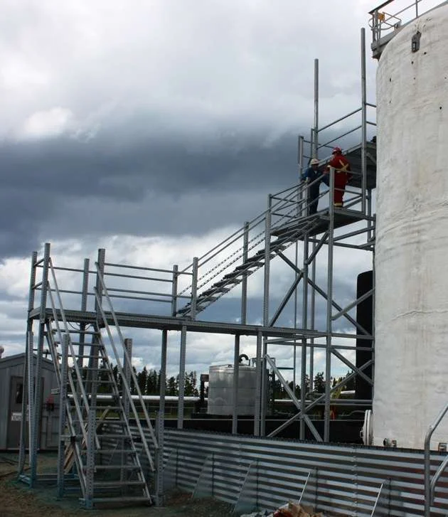 Large Acces PLatform Side View